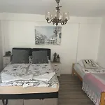 Coli-apartman Dora *