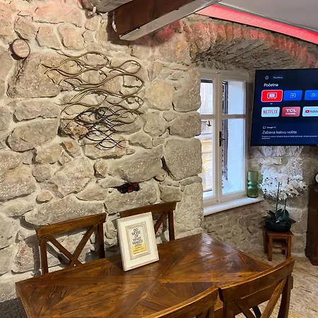 Lejlighed Coli-apartman Dora *