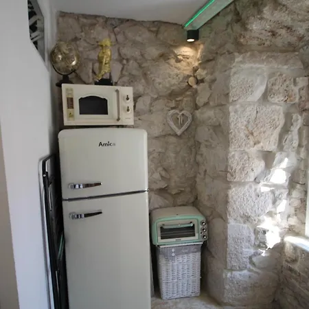 Coli-apartman Dora * Bakar