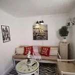 Apartament Coli-apartman Dora *