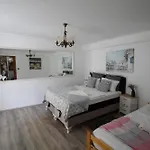 Apartament Coli-apartman Dora *