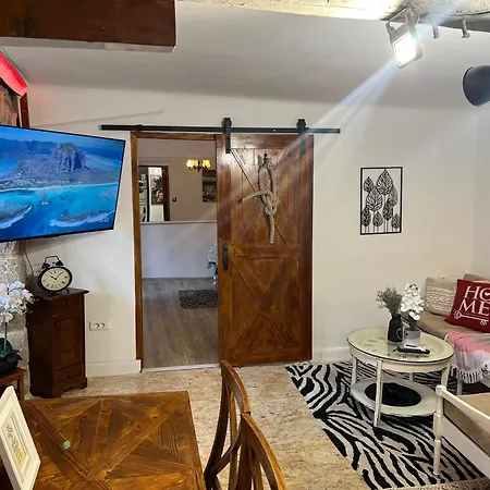 Apartamento Coli-apartman Dora *