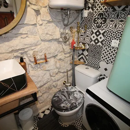 Coli-apartman Dora * Bakar