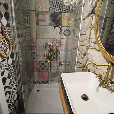 Apartamento Coli-apartman Dora