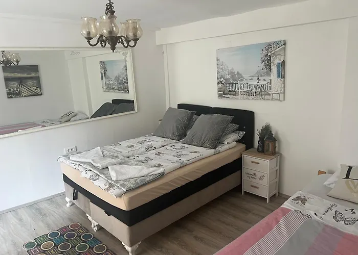 Coli-apartman Dora Apartment *